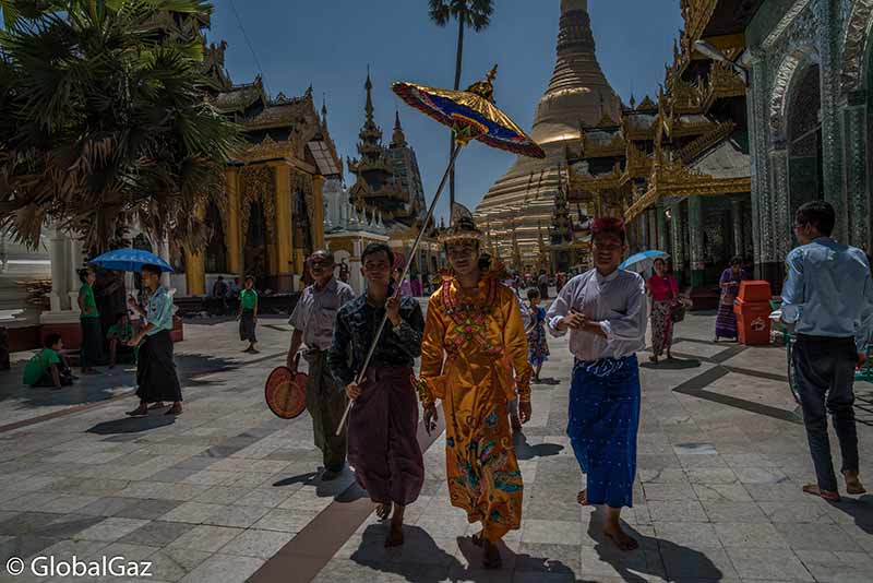 Shwedagon Pagoda – Must-See