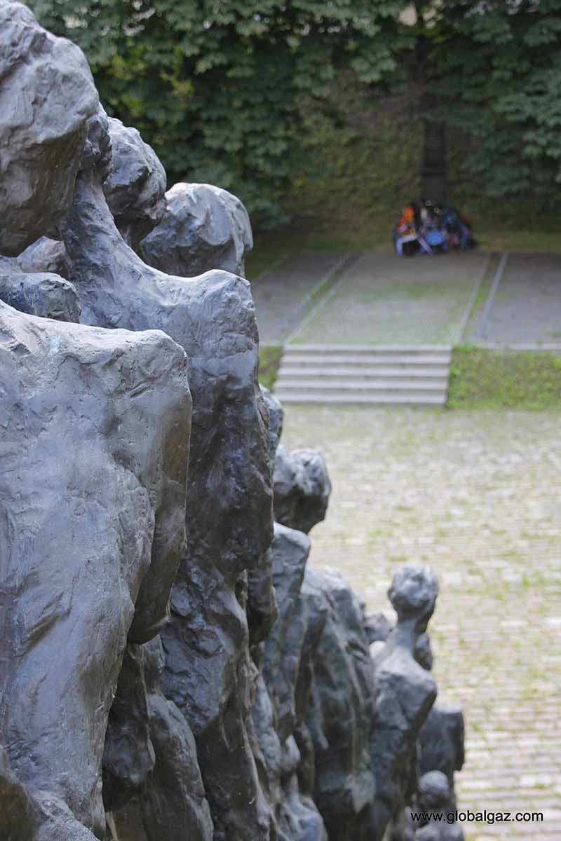The Pit, a monument for Jewish victims of the Holocaust
