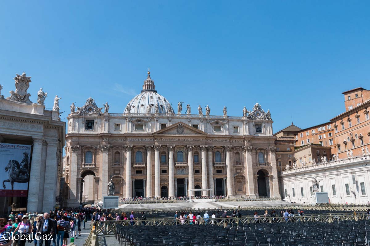 St. Peter's Basilica - A Must-See - The Glory Of The Vatican