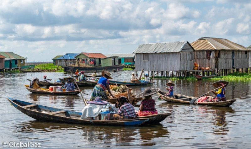 Visiting Ganvie Lake Village Benin - GlobalGaz