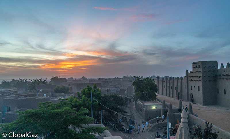 Visiting Great Mosque Djenne Mali