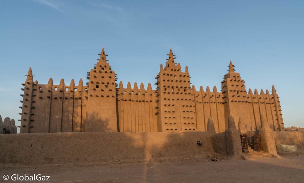 Visiting Great Mosque Djenne Mali