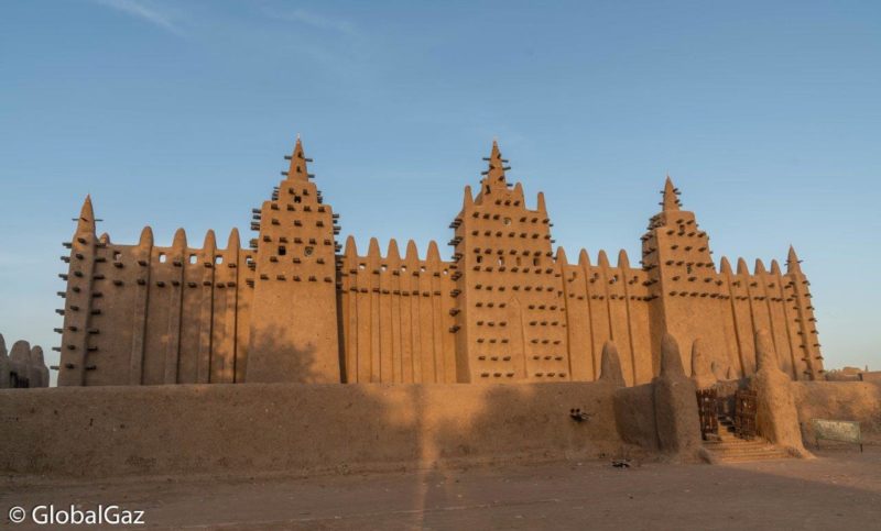 Visiting Great Mosque Djenne Mali - GlobalGaz