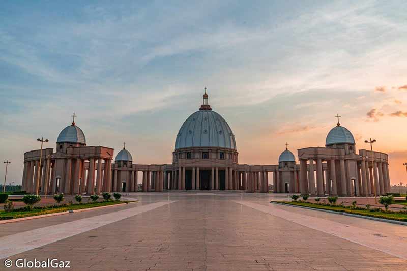 Basilica of Our Lady of Peace, Ivory Coast – Must-See - GlobalGaz ...