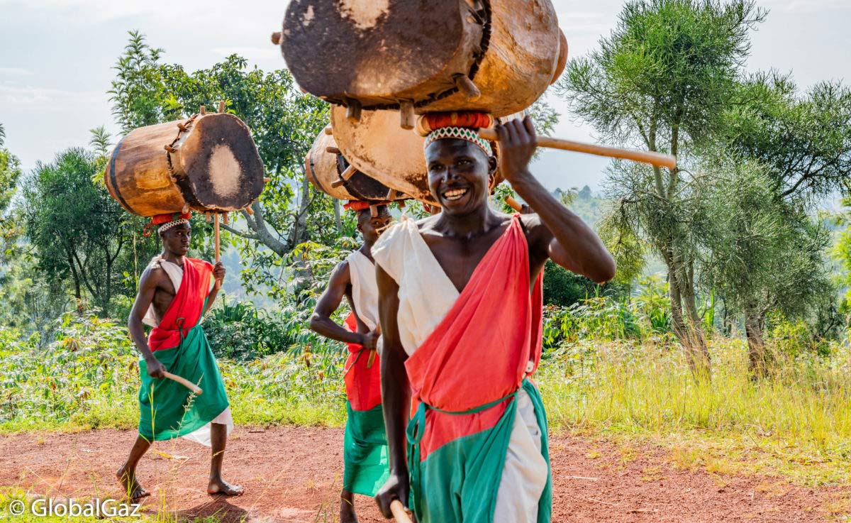 Royal Drummers Of Burundi Globalgaz Royal Drummers Burundi