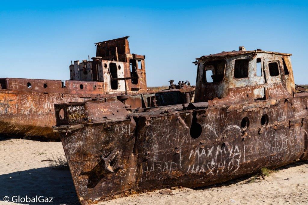 abandoned ships of the aral sea