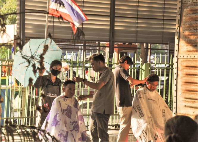 Bangkok train station haircut