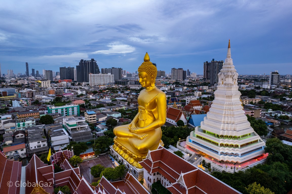 Royal Wat Paknam Phasi Charoen