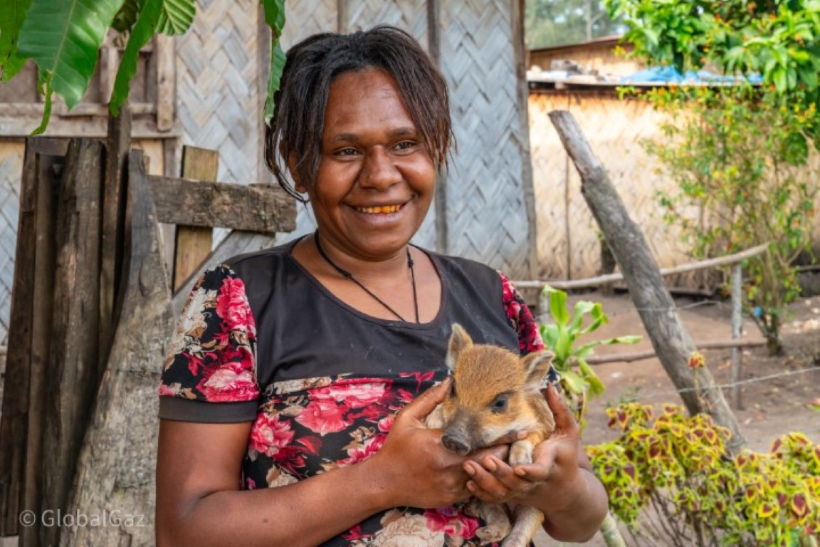 visiting papua new guinea