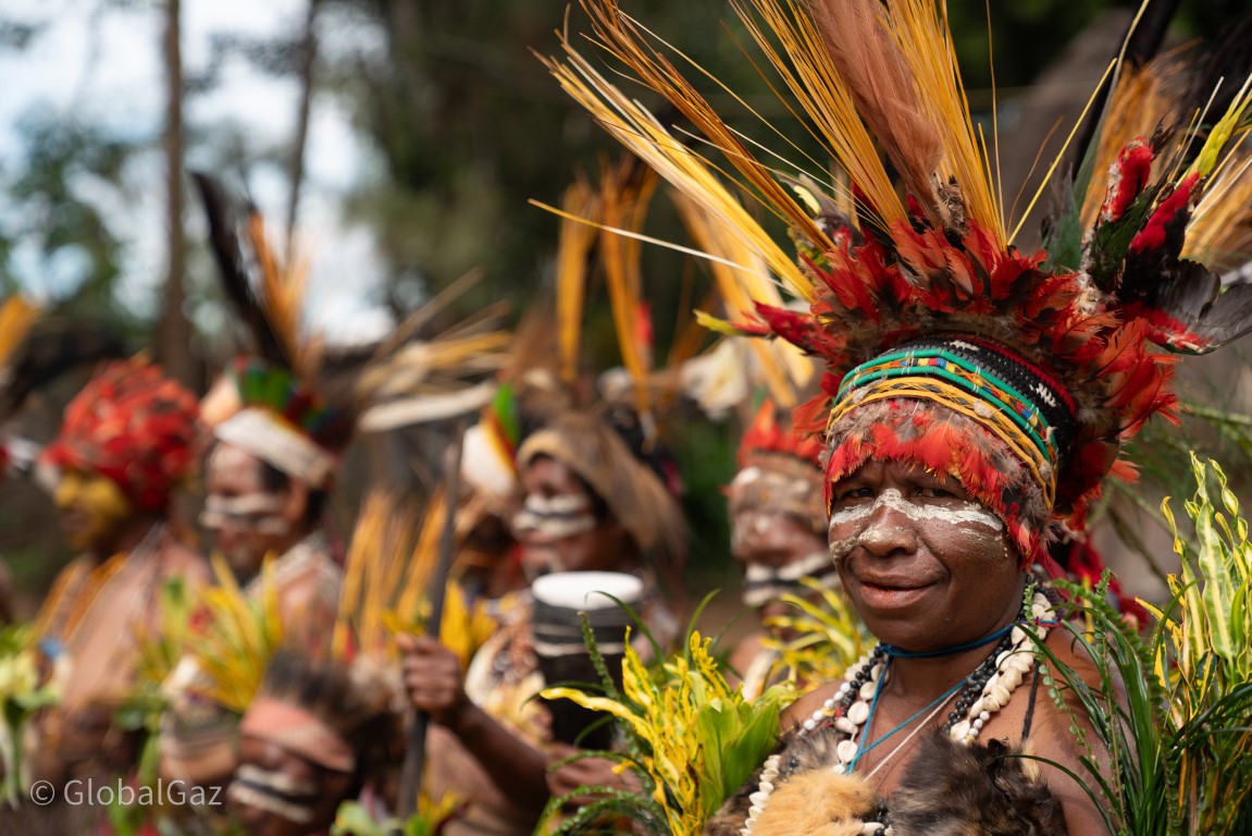 faces of papua new guinea