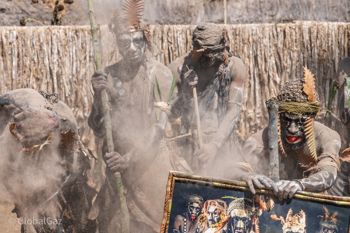 faces of papua new guinea