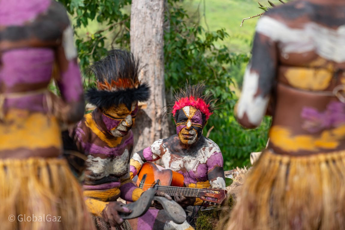 faces of papua new guinea